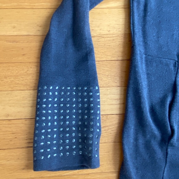 Nic & Zoe gray knit tunic,  small - Picture 4 of 11